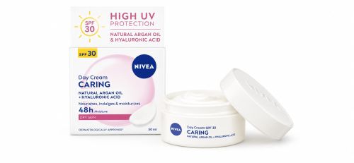 Nivea 24h Moisture SPF30 v��ivn� denn� kr�m pro suchou ple� 50 ml Nivea 24h Moisture SPF30 v��ivn� denn� kr�m pro suchou ple� 50 ml