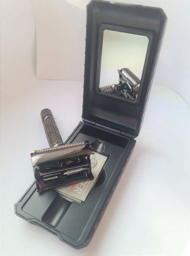 Tiger hol�c� strojek Razor Pro Tiger hol�c� strojek Razor Pro